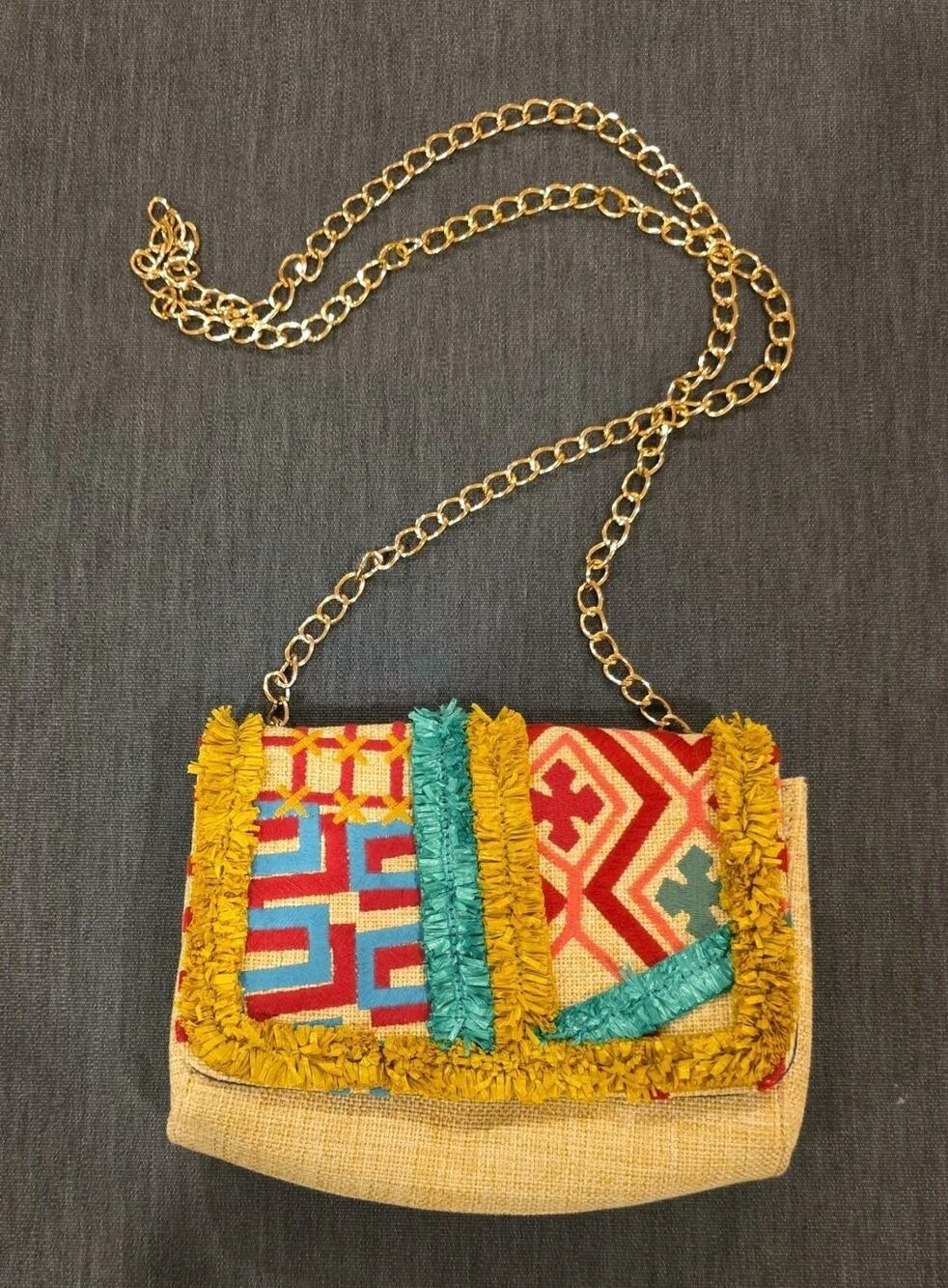 Cross body Bag Multicolor Embroidered Woven Man-made Nanette Lepore Gold Chain
